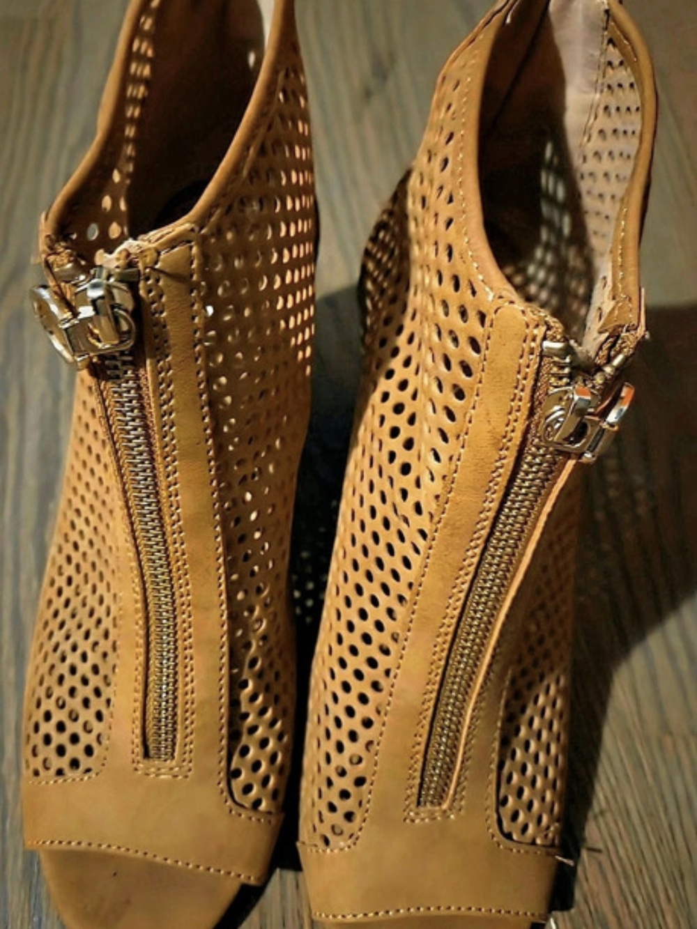 8.5 Women Perforated Peep Toe Wedge Heels in Brown